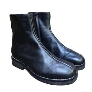 Minimalist Black Leather Boots Piped Center Seam Boots Crepe Sole Size EU 44